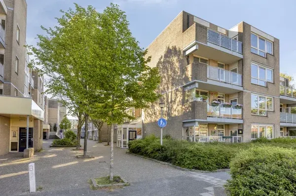 Appartement te koop: Henry Moorepassage 71, Kunstenaarsbuurt Capelle Aan Den Ijssel