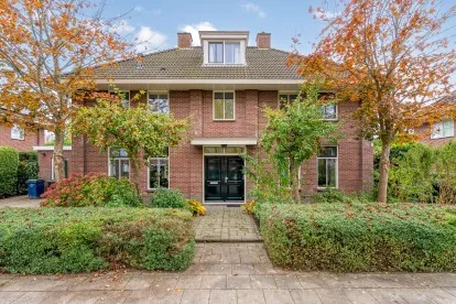 Vrijstaande woning te koop: Henry Moorestraat 76, Almere