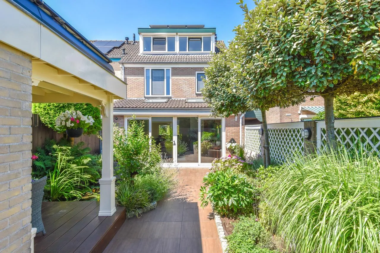 Tussenwoning te koop: Herderstasje 9, Eemnes