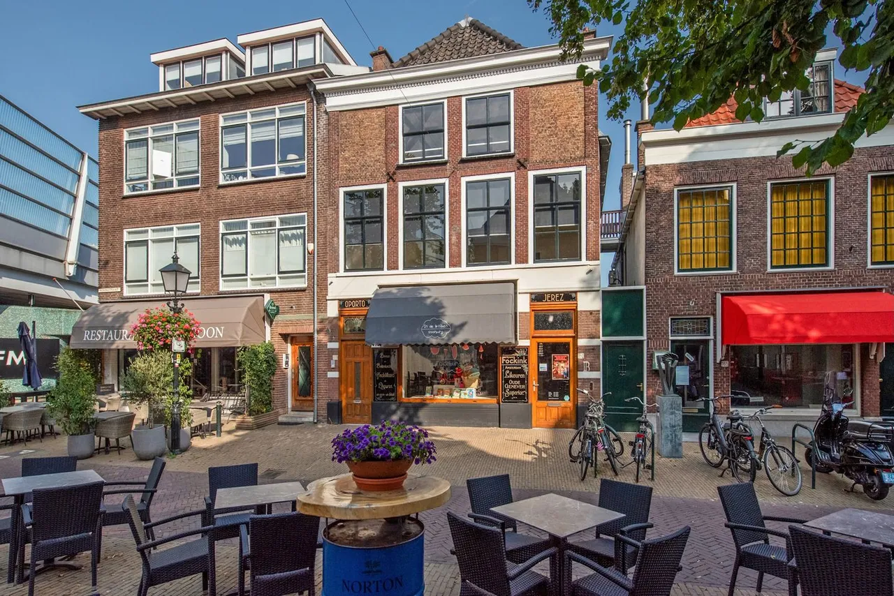 Appartement te koop: Herenstraat 169B, Voorburg