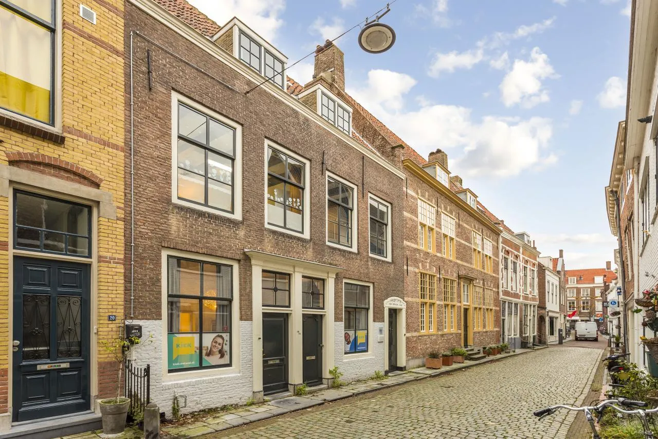 Tussenwoning te koop: Herenstraat 18, Middelburg