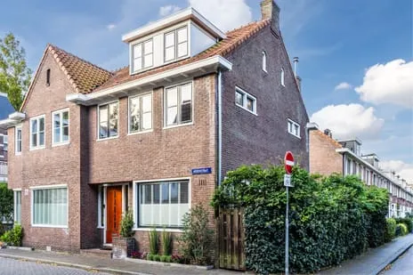 Twee-onder-één-kap te koop: Herenstraat 3, Oud West Zaandam