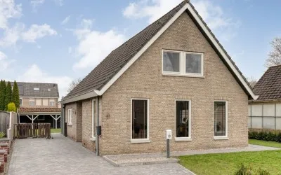 Vrijstaande woning te koop: Herenstraat 33, Slagharen Kern Slagharen