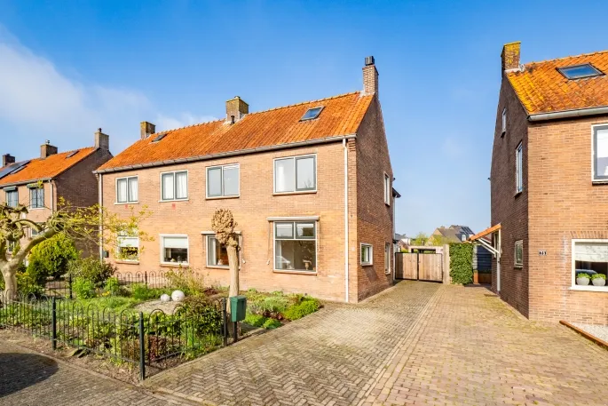Twee-onder-één-kap te koop: Herenstraat 80, Werkhoven Werkhoven