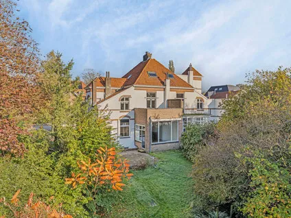Twee-onder-één-kap te koop: Herenstraat 84, Cunera Rhenen