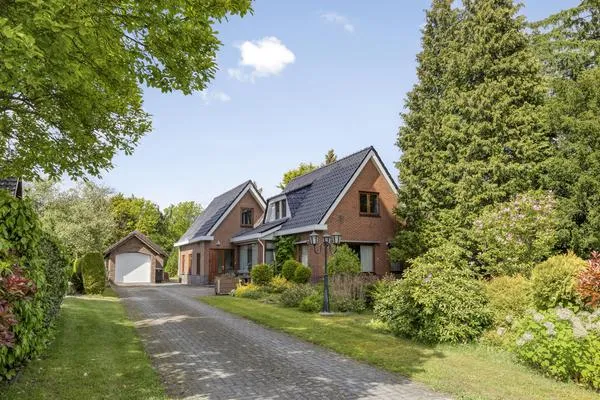 Vrijstaande woning te koop: Herenstreek 10, Nieuw-Dordrecht-Centrum Nieuw-Dordrecht