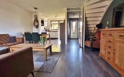 Tussenwoning te koop: Herenveldweg 8, ’t Harde Centrum 'T Harde