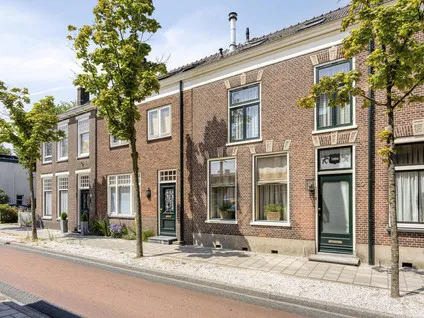 Tussenwoning te koop: Herenweg 20, Kloosterland-Endepoel Warmond