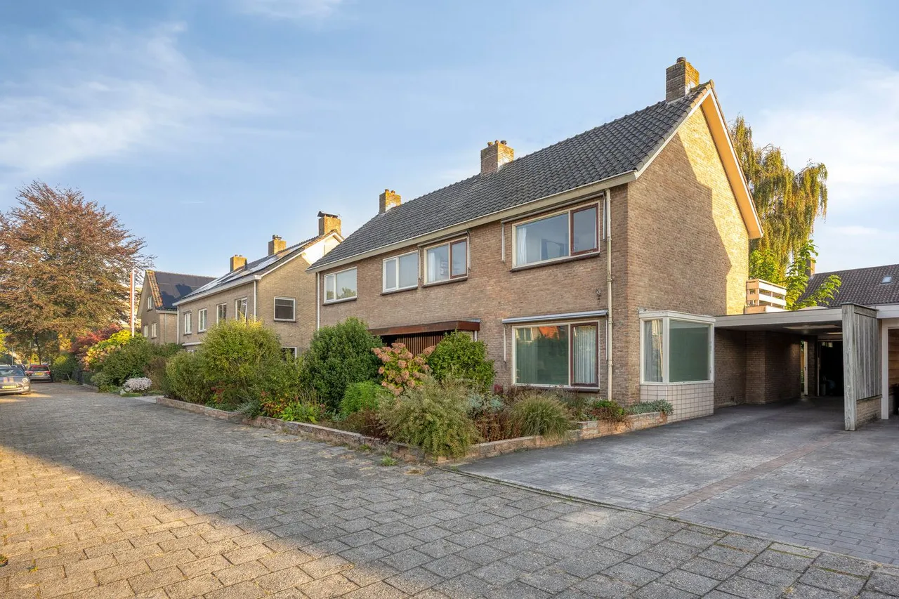 Twee-onder-één-kap te koop: Herenweg 59, Zwolle