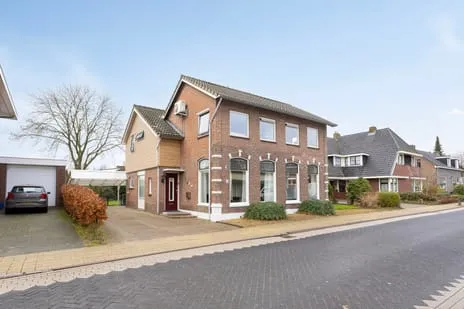 Detached house for sale: Herenweg 6, Donkerbroek-Zuid Donkerbroek