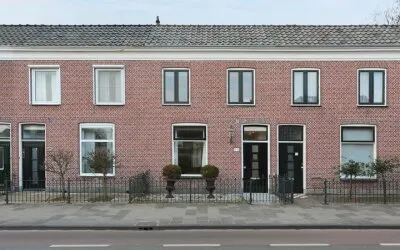 Tussenwoning te koop: Herenweg 70, Kloosterland-Endepoel Warmond