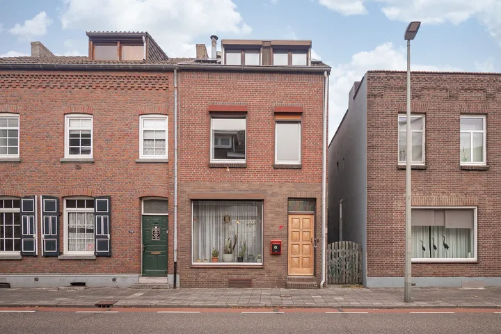Twee-onder-één-kap te koop: Hereweg 110, Oud Nieuwenhagen Landgraaf