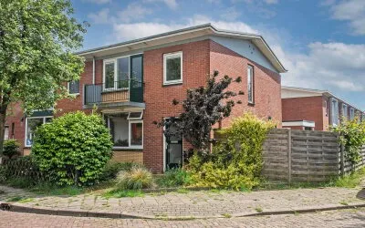 Corner house for sale: Herinckhavestraat 4, Noord Hengelo