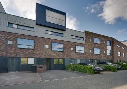 Tussenwoning te koop: Herman Broodstraat 29, Schildersbuurt Assen