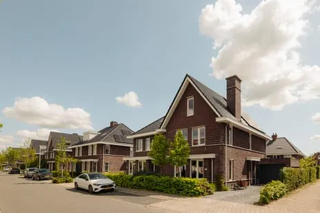 Twee-onder-één-kap te koop: Herman Heijermanslaan 12A, Waterwijk Beverwijk