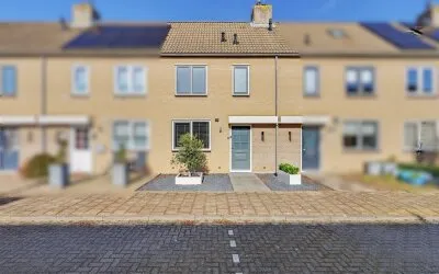 Tussenwoning te koop: Herman Gorterlaan 9, Hooipolder en De Hoeven Raamsdonksveer