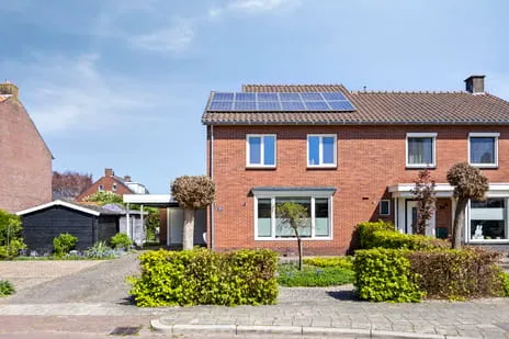 Twee-onder-één-kap te koop: Herman Kampmanstraat 28, De Noord Es Hellendoorn