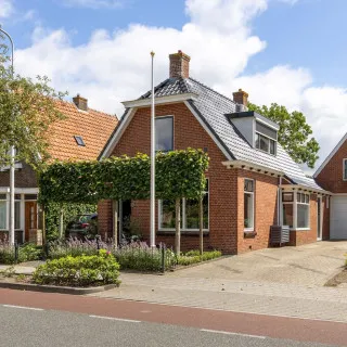 Vrijstaande woning te koop: Hermanawei 26, Minnertsga