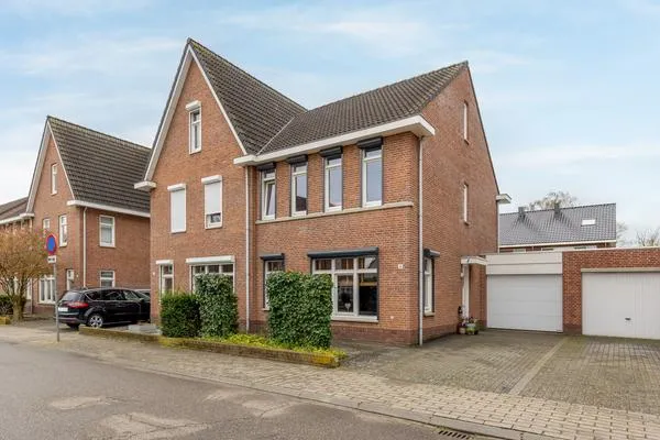 Tussenwoning te koop: Hermanstraat 48, Nieuw Lotbroek-Zuid Hoensbroek