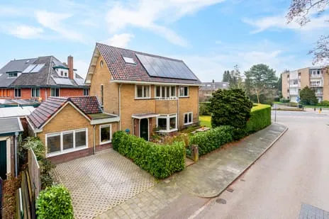 Vrijstaande woning te koop: Hermelijnlaan 2, Zeverijn Hilversum