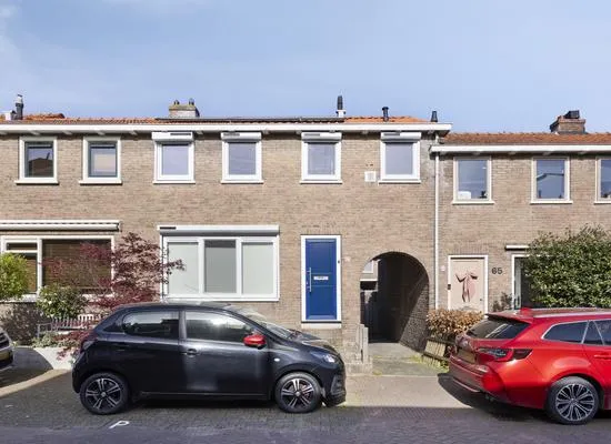 Tussenwoning te koop: Herradesstraat 67, Standhasenstraat en omgeving Dordrecht