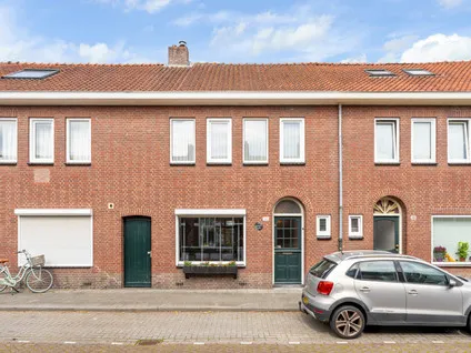 Tussenwoning te koop: Herstalsestraat 11, Bouwmeestersbuurt Noord Tilburg