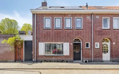 Hoekwoning te koop: Herstalsestraat 15, Bouwmeestersbuurt Noord Tilburg