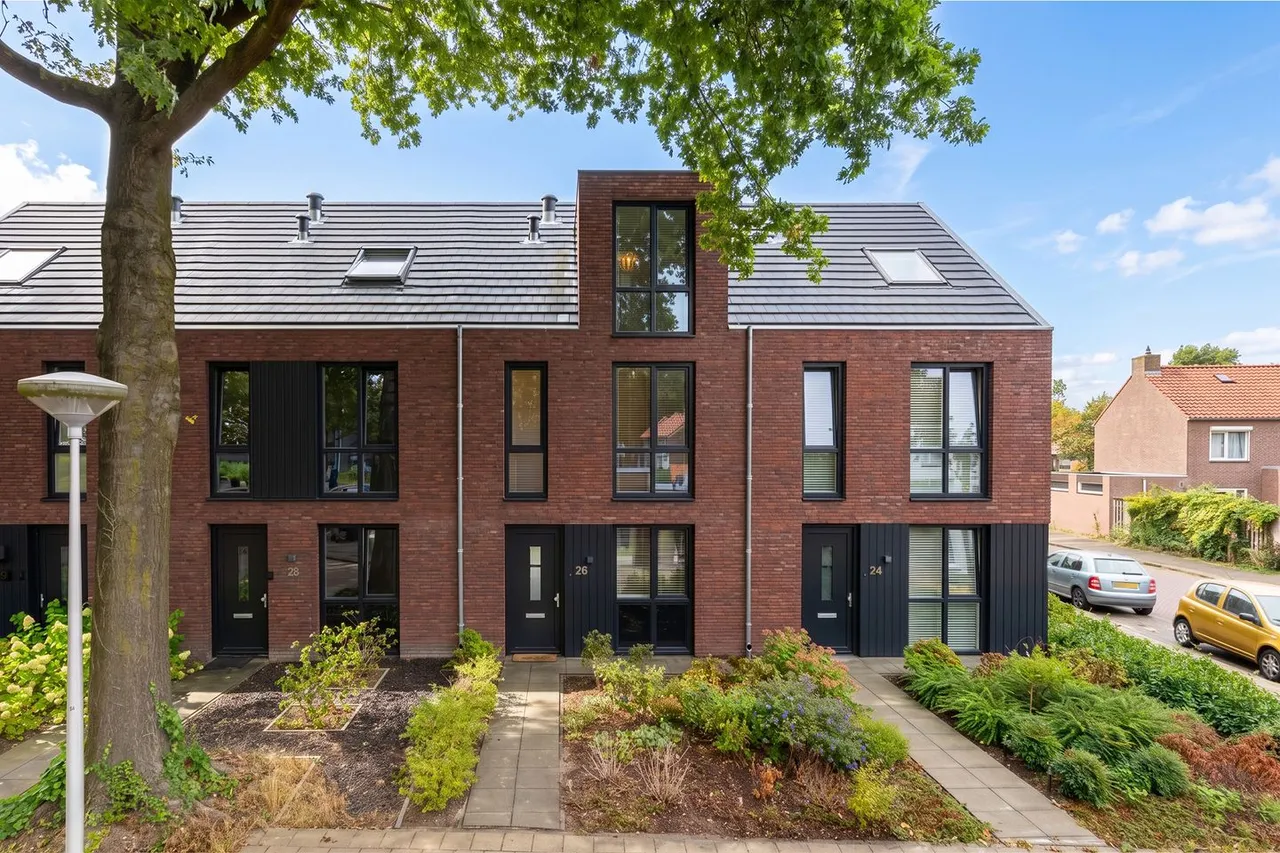 Tussenwoning te koop: Hert. Janstraat 26, Valkenswaard