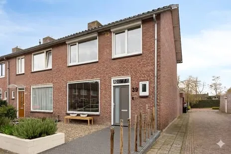 Hoekwoning te koop: Hertenlaan 39, Waalre Waalre