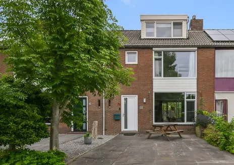 Tussenwoning te koop: Hertog Albrechtstraat 72, Zevenhoven Zevenhoven