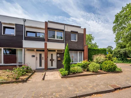 Hoekwoning te koop: Hertog Alvastraat 42, Annakamp-West Venlo