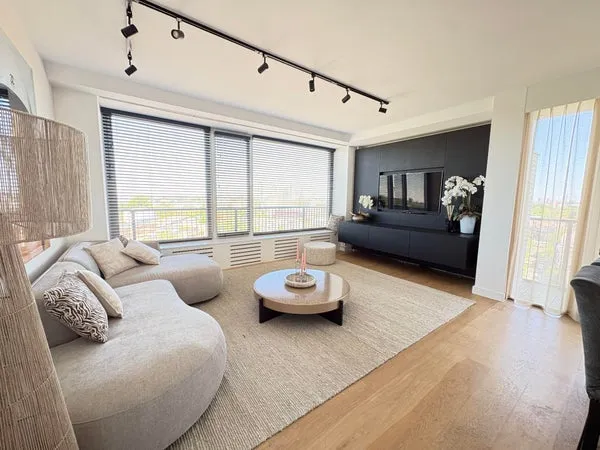 Woning te koop: Hertog Hendrik van Brabantplein, Rochusbuurt Eindhoven