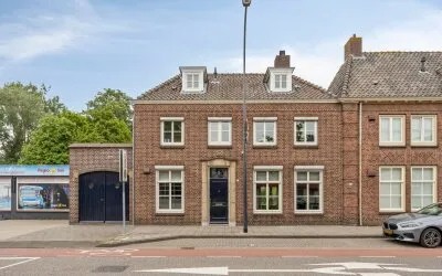 Twee-onder-één-kap te koop: Hertog Janstraat 4, Centrum Waalwijk
