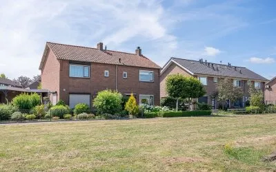 Twee-onder-één-kap te koop: Hertog Karel van Gelrewg 5, Vorden Vorden