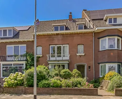 Tussenwoning te koop: Hertog Reinoudsingel 147, Hogekamp Venlo
