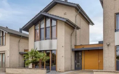 Tussenwoning te koop: Hertog Karellaan 69, Zaltbommel