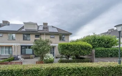 Corner house for sale: Hertoglaan 28, Mijnsheerenland Woonkern Mijnsheerenland