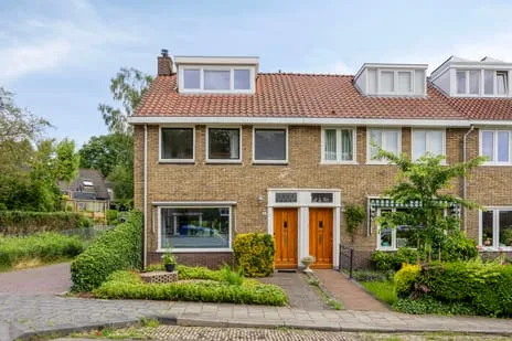Hoekwoning te koop: Hertshoornstraat 30, Heijenoord Arnhem