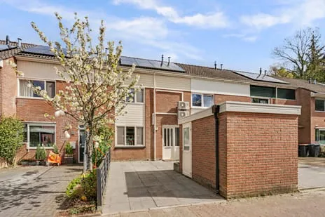 Tussenwoning te koop: Hesselinklanden 136, Stroinkslanden-Zuid Enschede