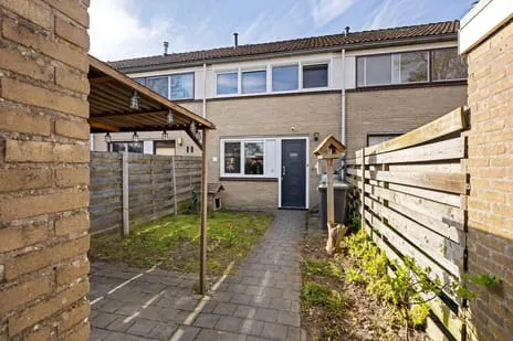 Tussenwoning te koop: Hesselterbrink 80, Emmen