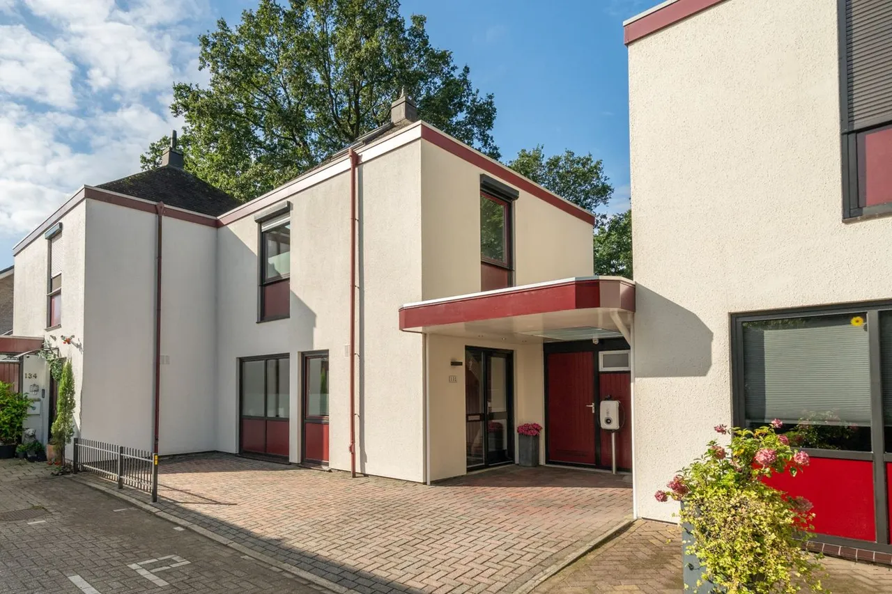 Tussenwoning te koop: het Egbertink 132, Losser