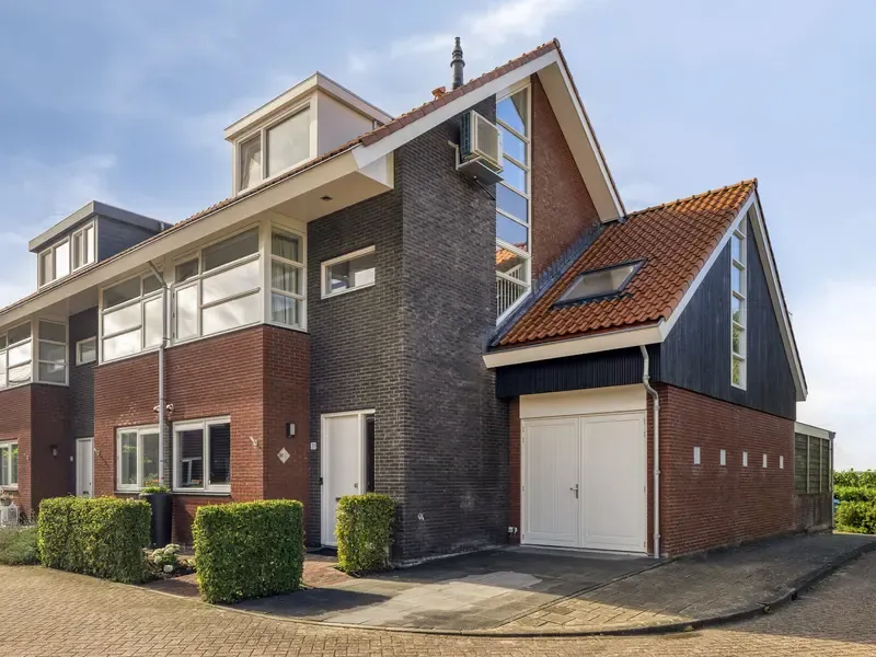 Hoekwoning te koop: Het Erf 31, Zegveld
