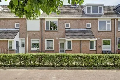 Terraced house for sale: Het Groeneveld 42, Krommeweg-Zuid Hendrik-Ido-Ambacht