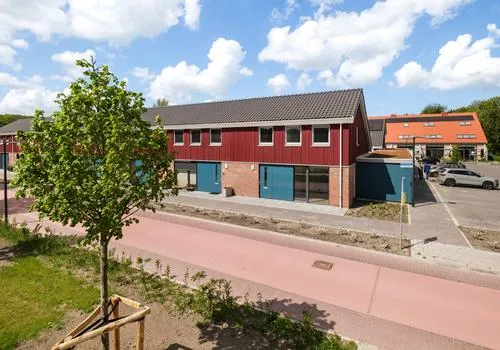 Hoekwoning te koop: Het Hoefijzer 2, De Manege Dronten