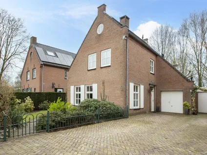 Twee-onder-één-kap te koop: Het Hofveld 16, Bladel Heeleind Bladel
