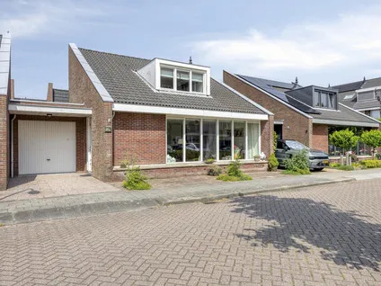 Tussenwoning te koop: Het Loo 3, Oranjebuurt Bleiswijk