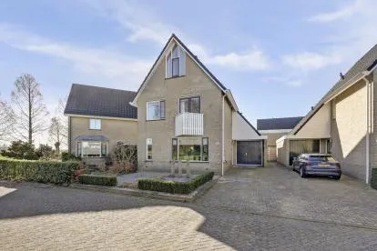 Vrijstaande woning te koop: Het Wapenschild 36, Spelbuurt Swifterbant