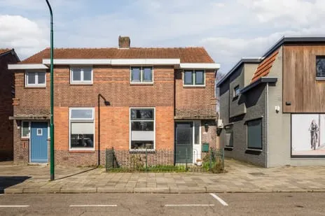 Twee-onder-één-kap te koop: Het Zand 18, Cuijk kern Cuijk