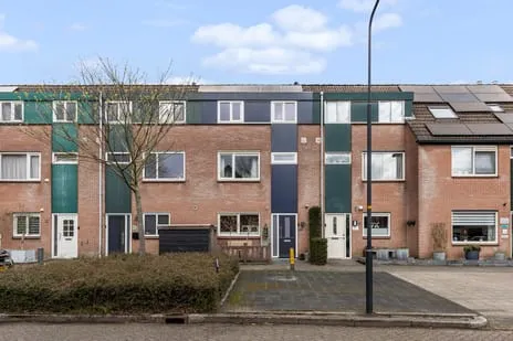 Tussenwoning te koop: Het Bakhuis 22, De Heeze Apeldoorn