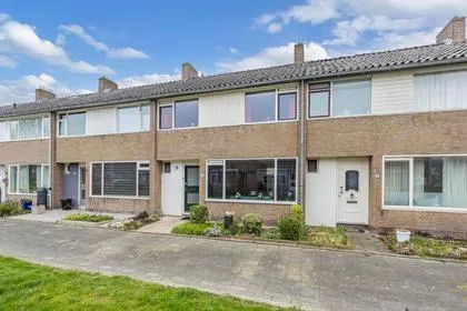 Tussenwoning te koop: Het Diep 42, De Swetten west Drachten